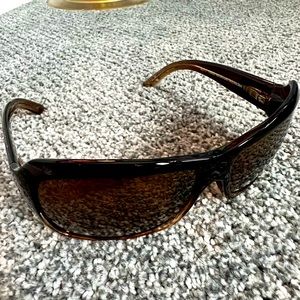 Maui Jim Sunglasses MJ 111-01